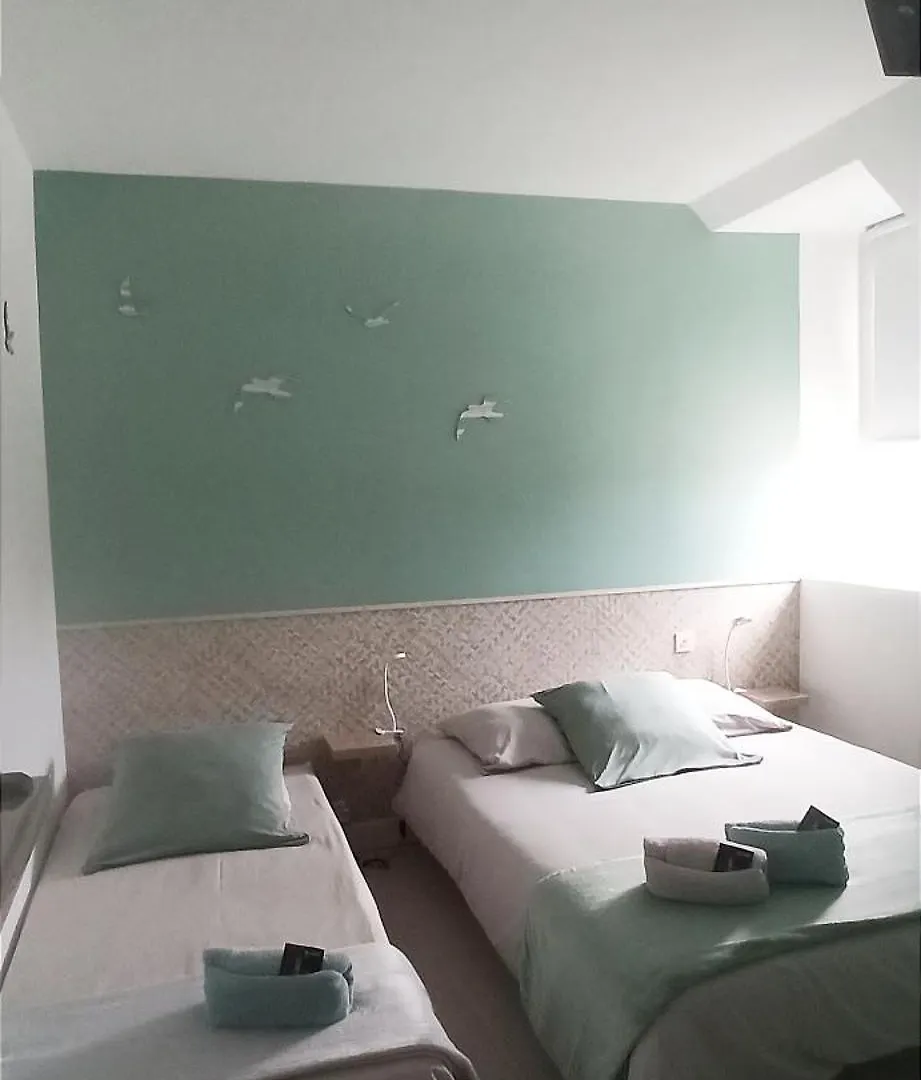 Le Run Ar Mor 22 Bed & Breakfast Tredrez-Locquemeau